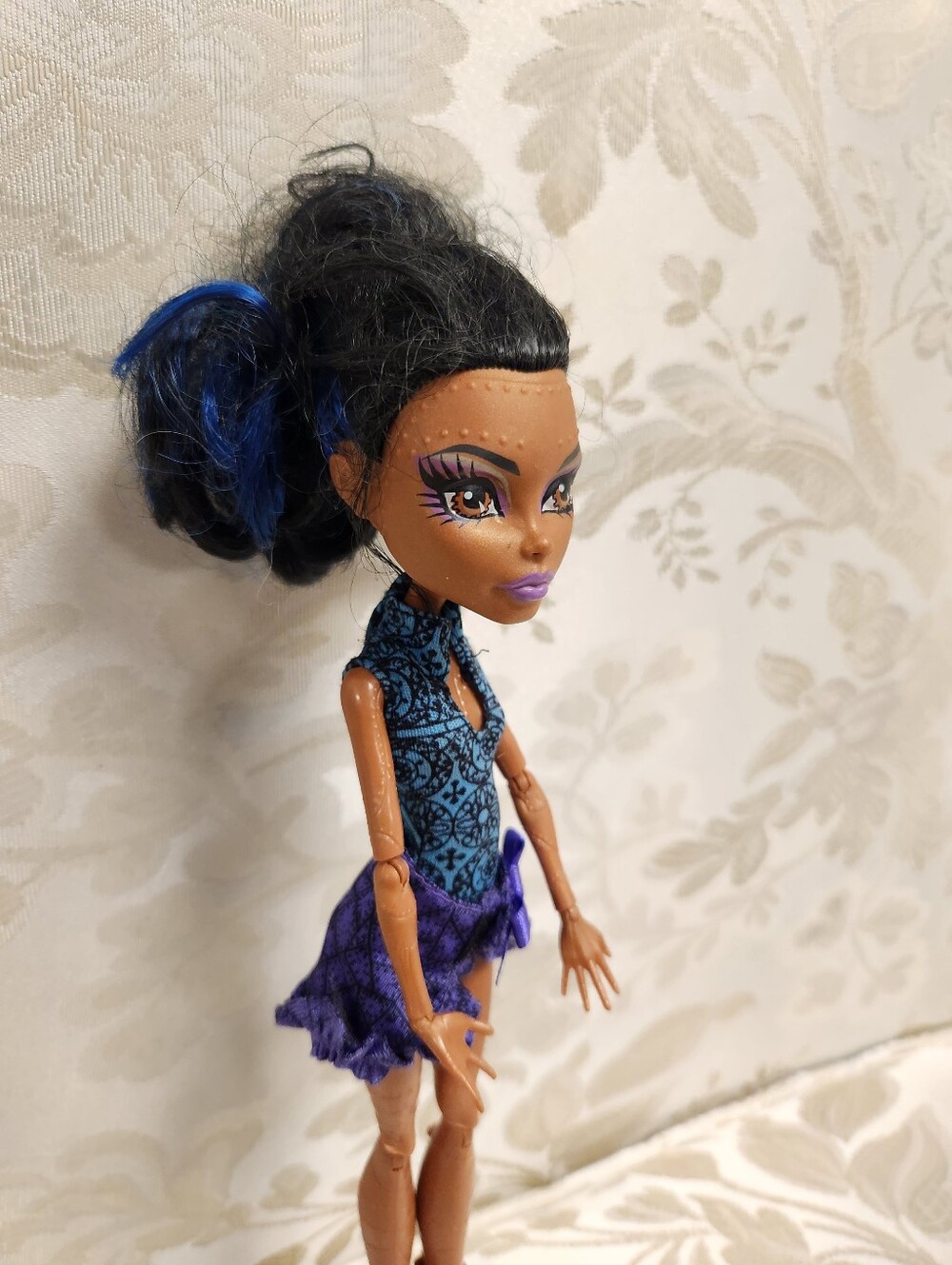 Monster High Dance Class Robecca Steam Doll - Picture 3 of 11